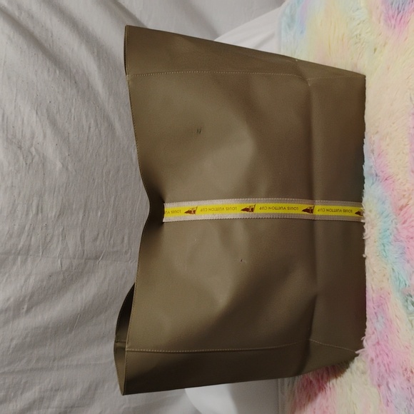 FLASH SALE! Authentic Louis Vuitton Limited Edition LV Cup Large Tote - Picture 3 of 13